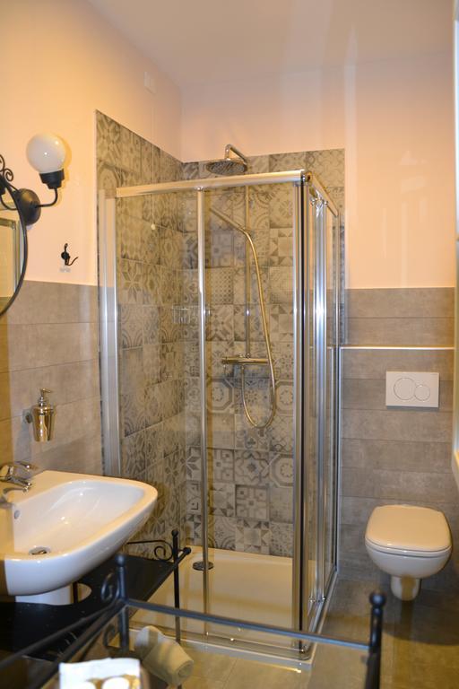 B&B Le Darsene Cannobio Quarto foto