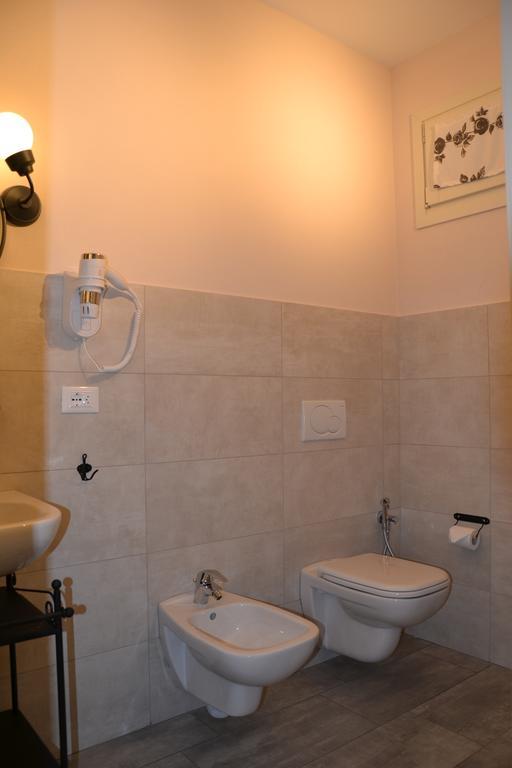 B&B Le Darsene Cannobio Quarto foto